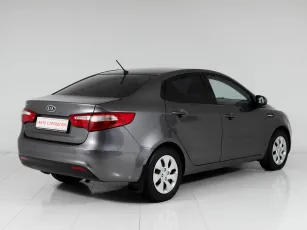 Kia  4