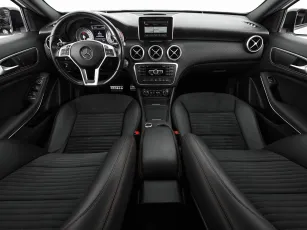 Mercedes-Benz  8
