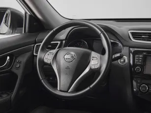 Nissan  11