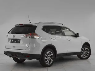 Nissan  6