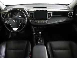 Toyota  6