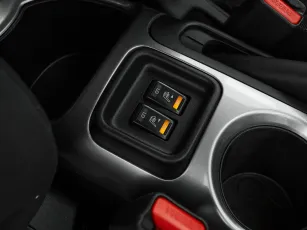 Nissan  15