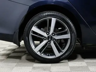Kia  5