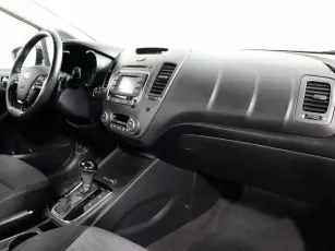 Kia  6