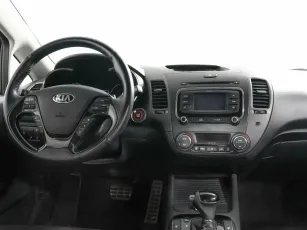Kia  7
