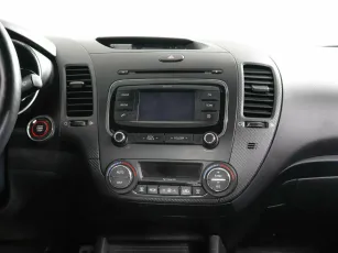 Kia  9