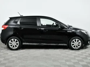 Kia  4