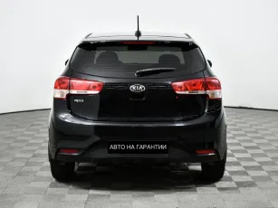 Kia  6