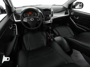SsangYong  9