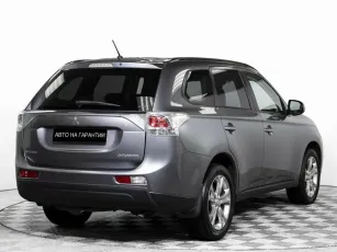 Mitsubishi  4