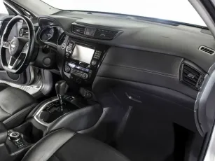 Nissan  5