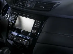 Nissan  8