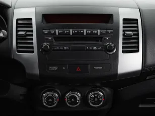 Mitsubishi  16