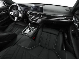 BMW  9