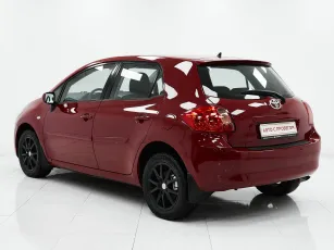Toyota  5