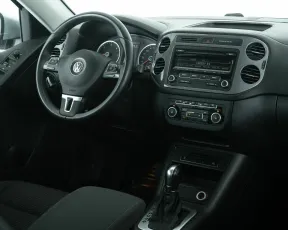 Volkswagen  12