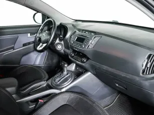Kia  10