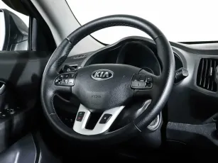 Kia  13