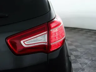 Kia  8