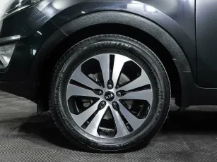 Kia  9