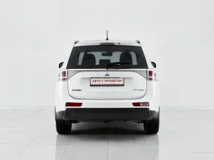 Mitsubishi  6
