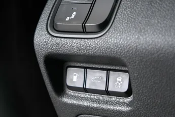 Kia  19