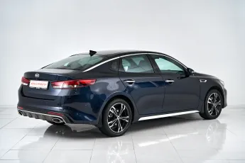 Kia  4