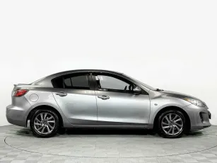 Mazda  4