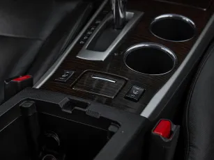 Nissan  13