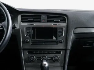 Volkswagen  8