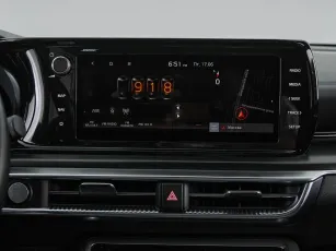 Kia  23