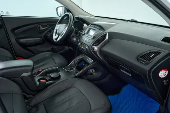 Hyundai  10