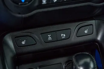 Hyundai  17