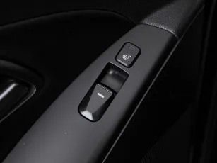 Hyundai  16