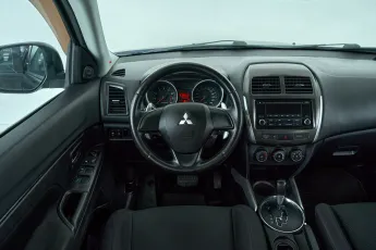 Mitsubishi  12