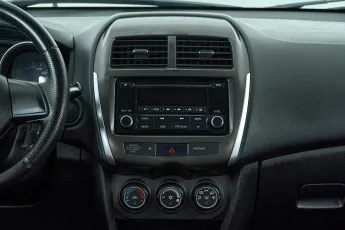 Mitsubishi  16