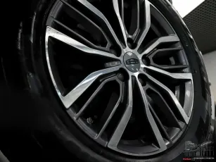 Geely  11