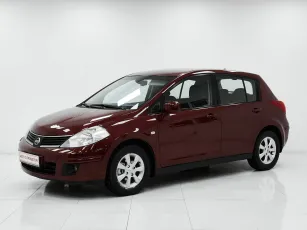 Nissan  1