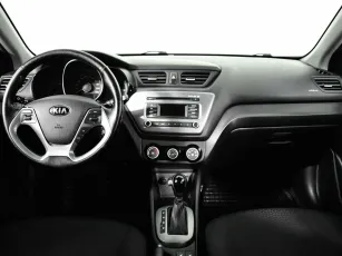Kia  6