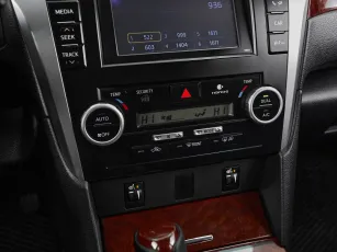Toyota  17