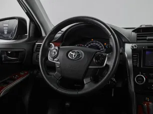 Toyota  19