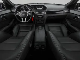 Mercedes-Benz  8