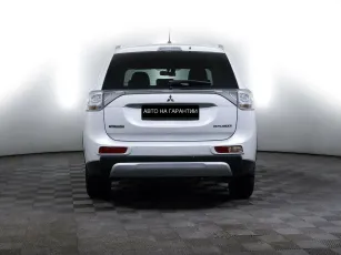 Mitsubishi  4