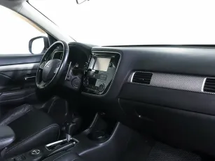 Mitsubishi  7