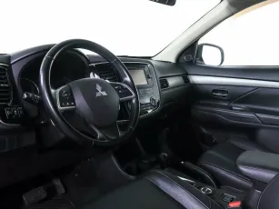 Mitsubishi  9