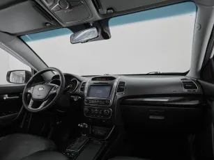 Kia  9