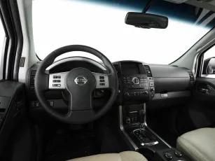 Nissan  10
