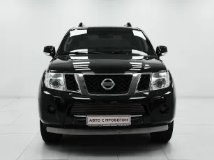 Nissan  2