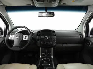 Nissan  8