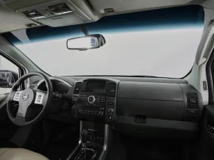 Nissan  9